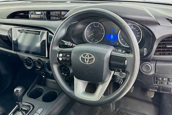 2019 Toyota HILUX SR (4x4) GUN126R MY19 4X4