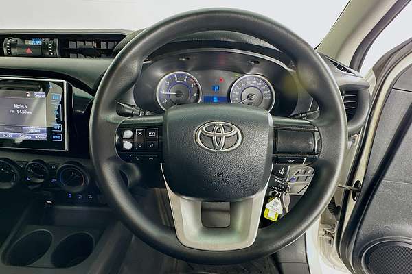 2019 Toyota HILUX SR (4x4) GUN126R MY19 4X4