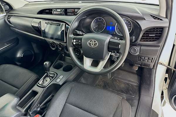 2019 Toyota HILUX SR (4x4) GUN126R MY19 4X4
