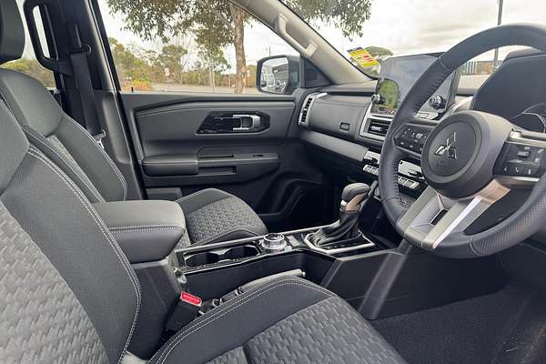 2024 Mitsubishi Triton GLS MV 4X4