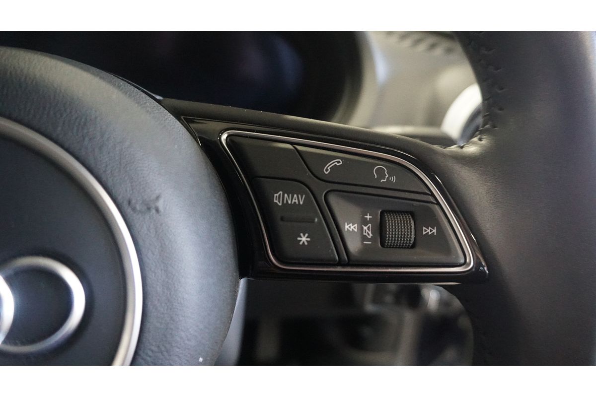 2019 Audi A3 40 TFSI S line plus 8V