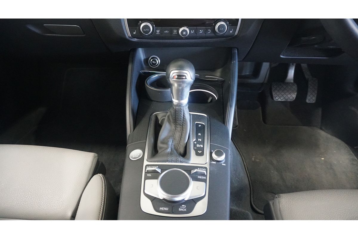 2019 Audi A3 40 TFSI S line plus 8V
