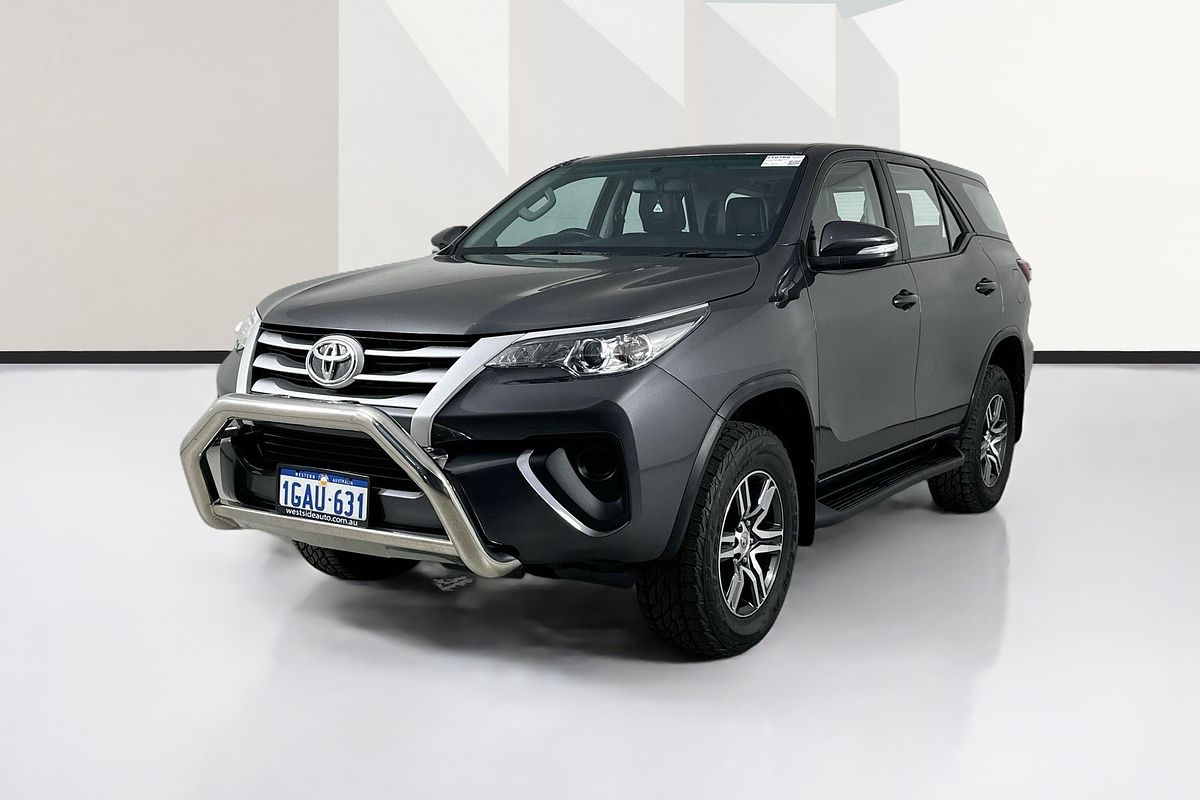 2016 Toyota FORTUNER GX GUN156R