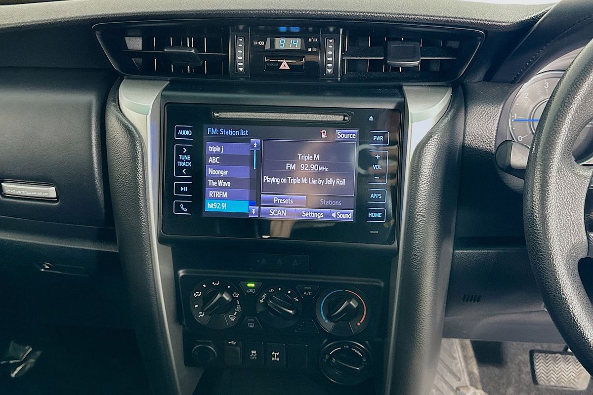 2016 Toyota FORTUNER GX GUN156R