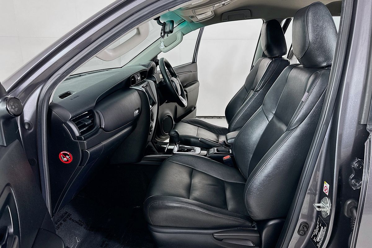 2016 Toyota FORTUNER GX GUN156R