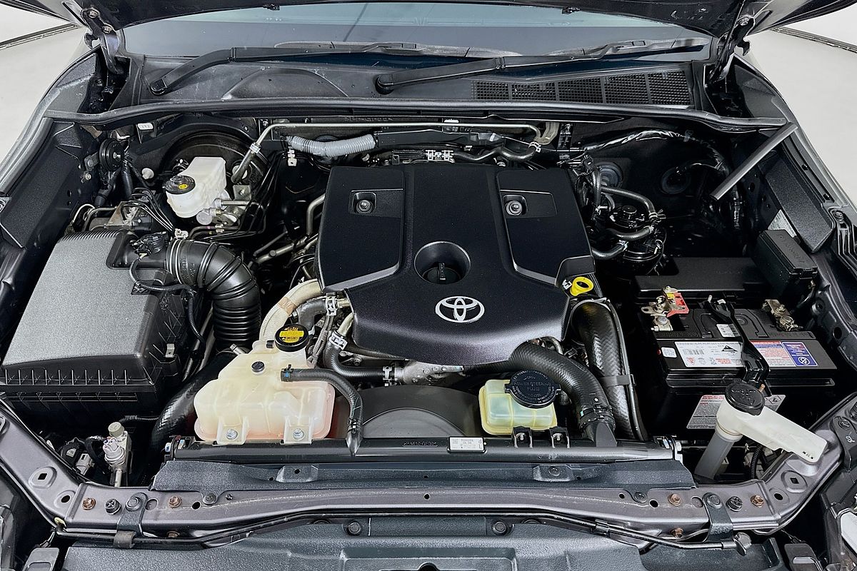 2016 Toyota FORTUNER GX GUN156R