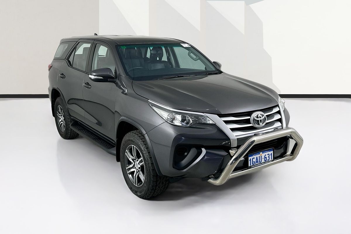 2016 Toyota FORTUNER GX GUN156R