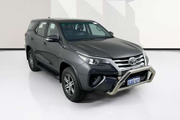 2016 Toyota FORTUNER GX GUN156R