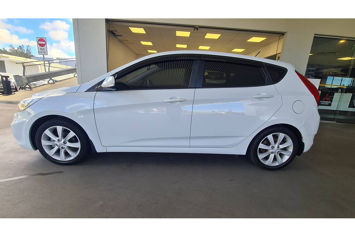 2019 Hyundai Accent Sport RB6