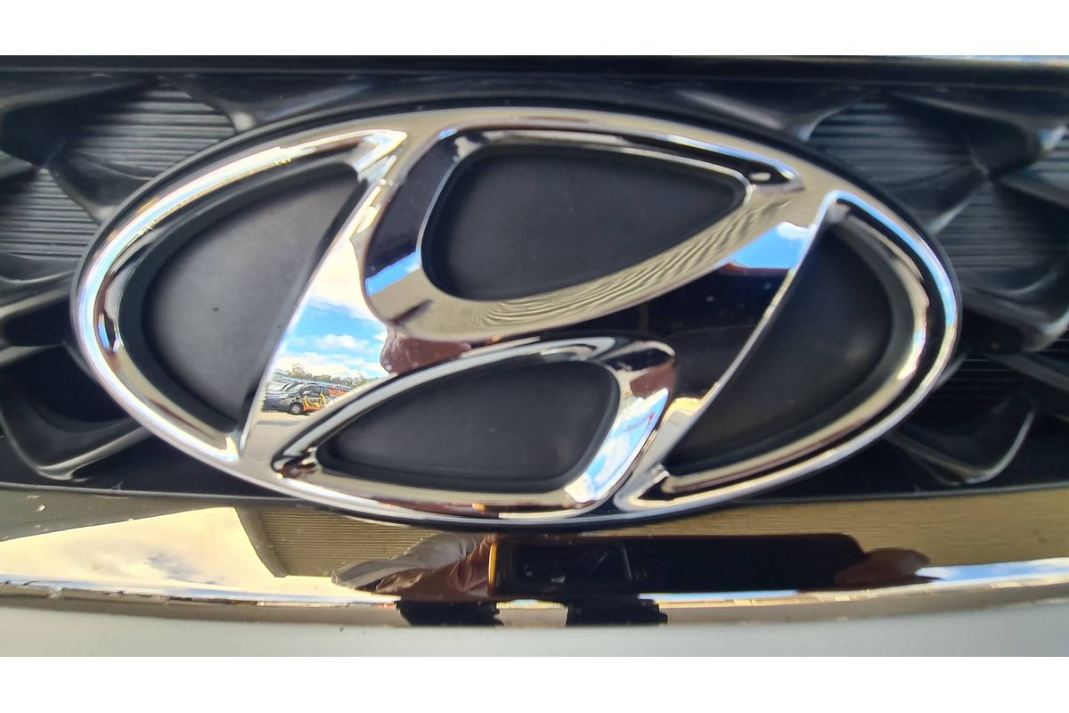 2019 Hyundai Accent Sport RB6