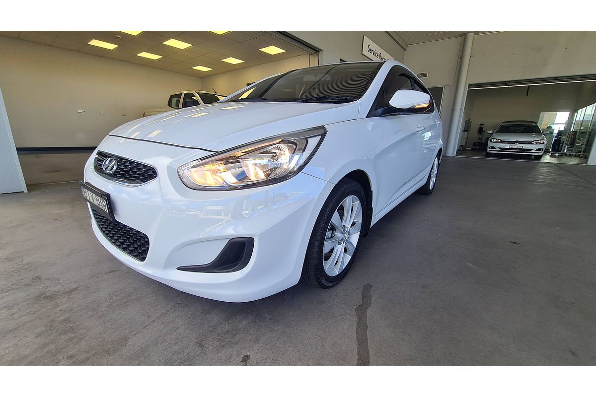 2019 Hyundai Accent Sport RB6