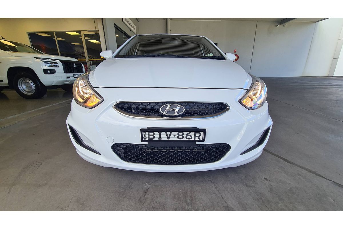 2019 Hyundai Accent Sport RB6