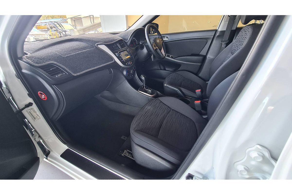 2019 Hyundai Accent Sport RB6