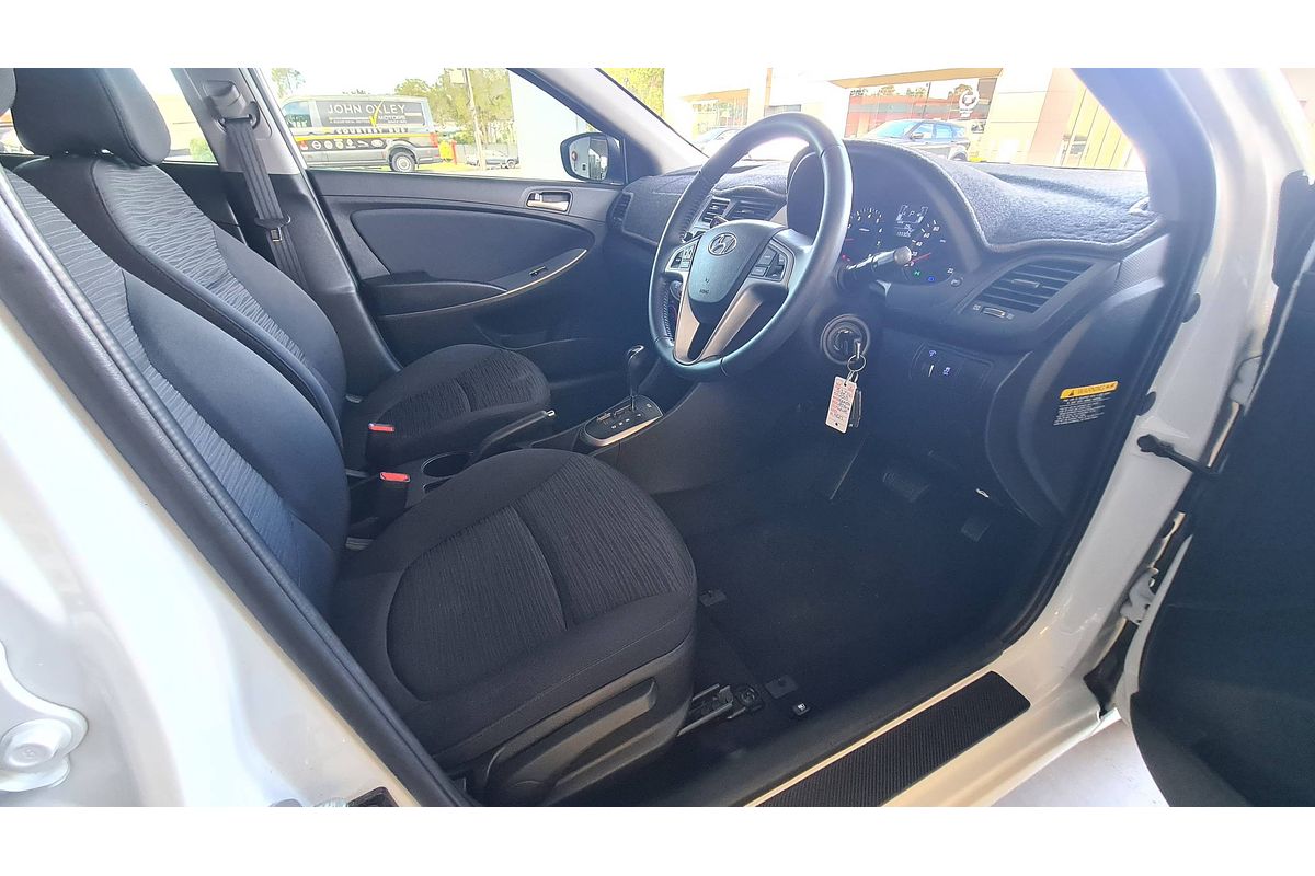 2019 Hyundai Accent Sport RB6