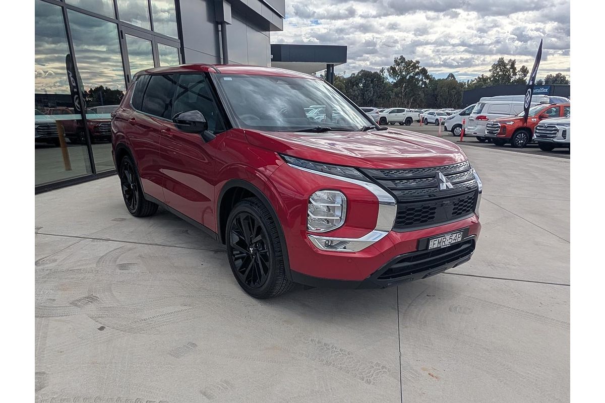 2024 Mitsubishi Outlander Black Edition ZM