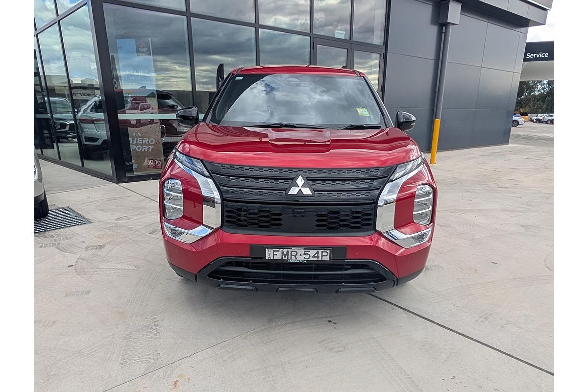 2024 Mitsubishi Outlander Black Edition ZM