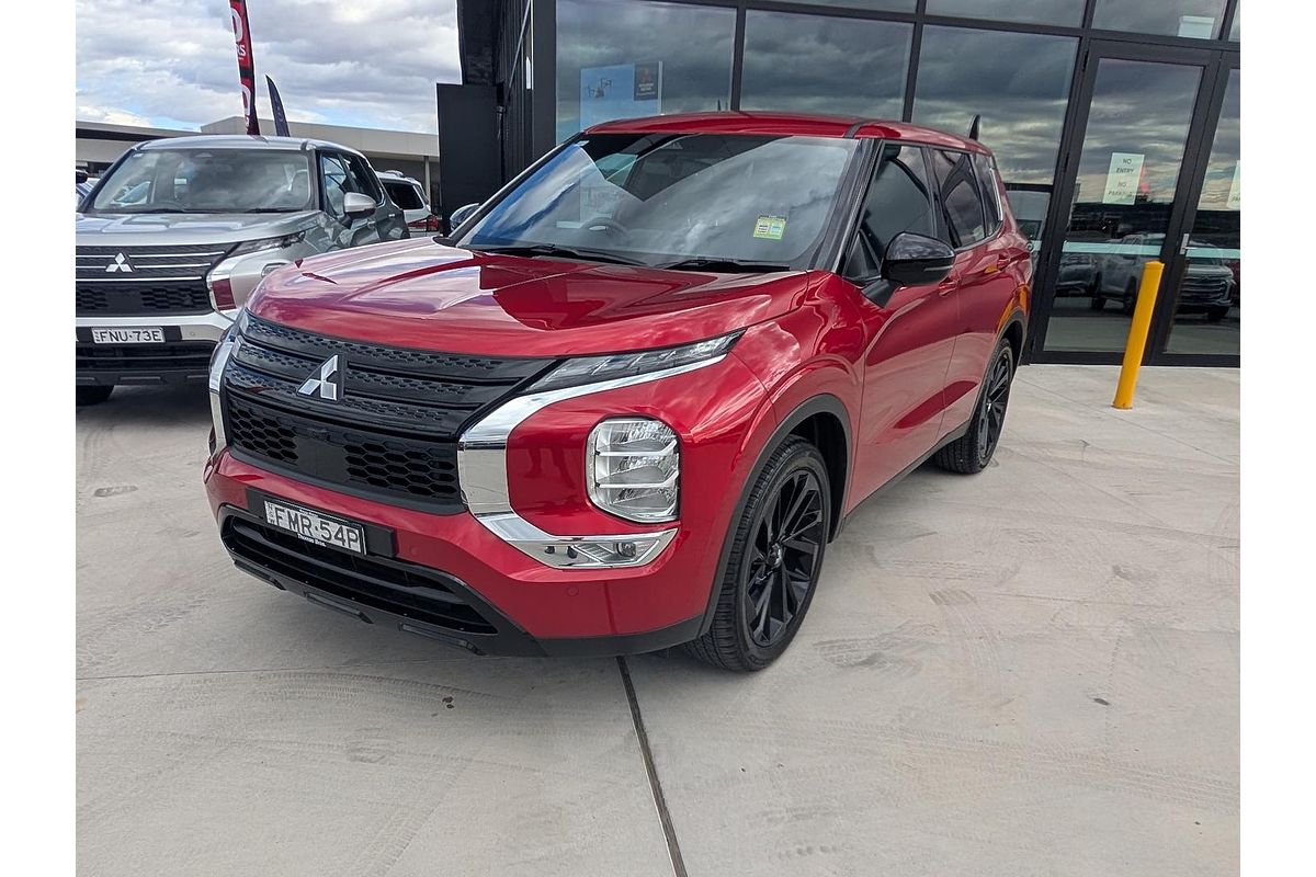 2024 Mitsubishi Outlander Black Edition ZM