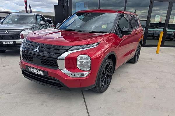 2024 Mitsubishi Outlander Black Edition ZM