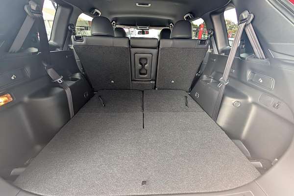 2024 Mitsubishi Outlander Black Edition ZM