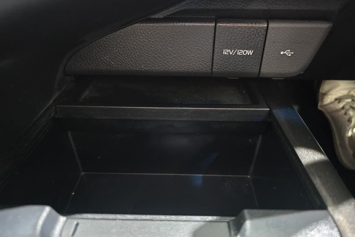 2022 Toyota Camry Ascent AXVA70R