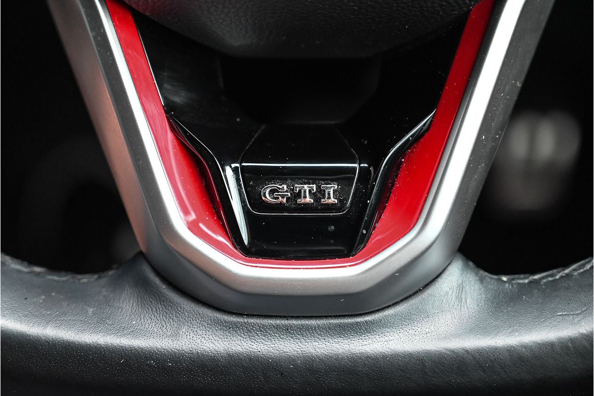 2021 Volkswagen Golf GTI 8
