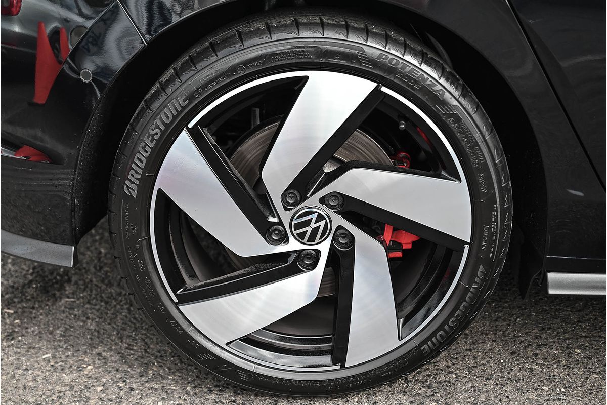 2021 Volkswagen Golf GTI 8