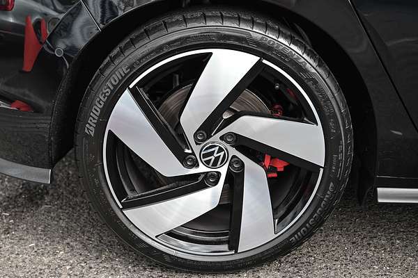2021 Volkswagen Golf GTI 8