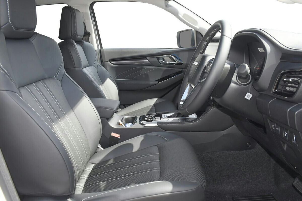 2025 Isuzu MU-X LS-T