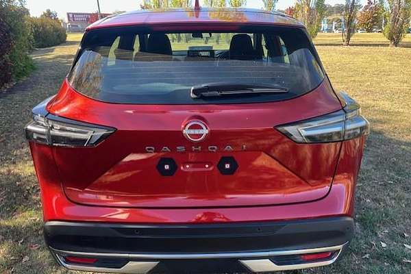 2025 Nissan QASHQAI ST-L J12