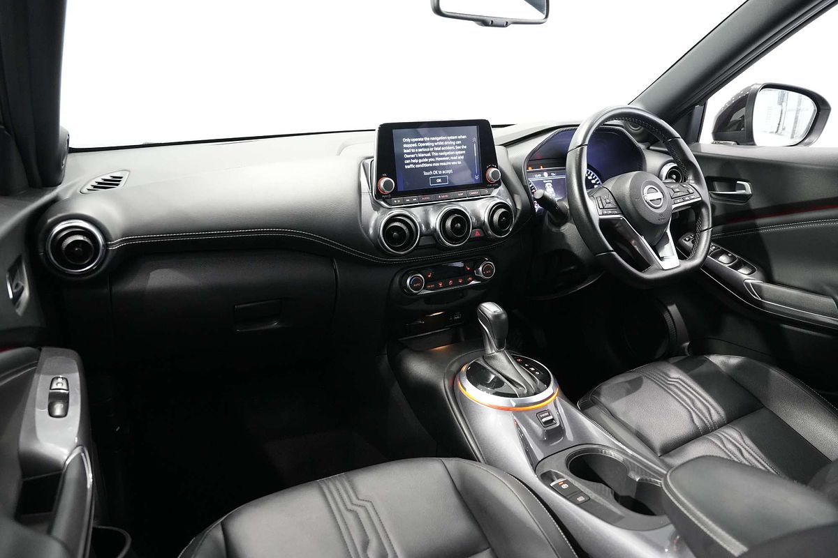 2023 Nissan JUKE ST-L F16
