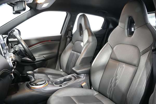 2023 Nissan JUKE ST-L F16