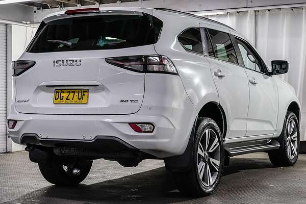 2023 Isuzu MU-X LS-T