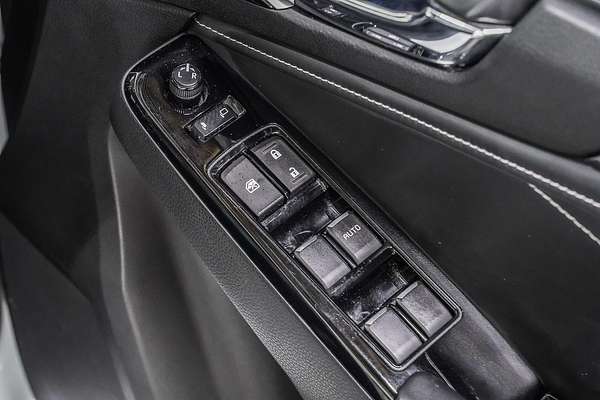 2023 Isuzu MU-X LS-T