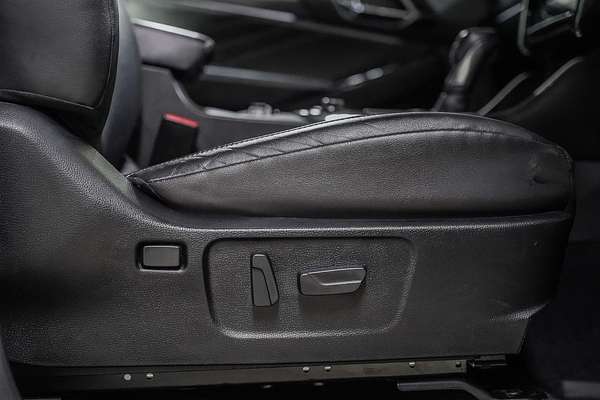 2023 Isuzu MU-X LS-T