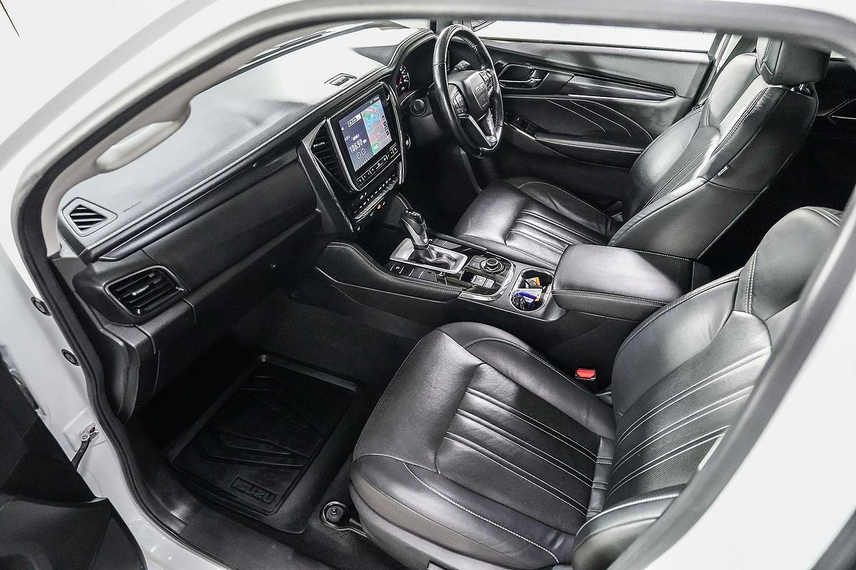 2023 Isuzu MU-X LS-T