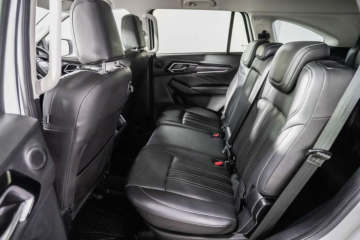 2023 Isuzu MU-X LS-T