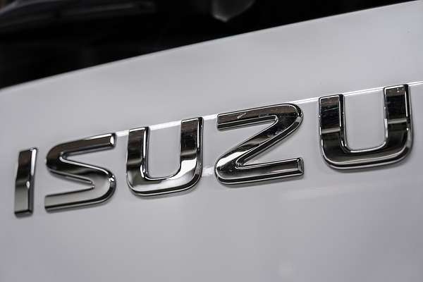2023 Isuzu MU-X LS-T