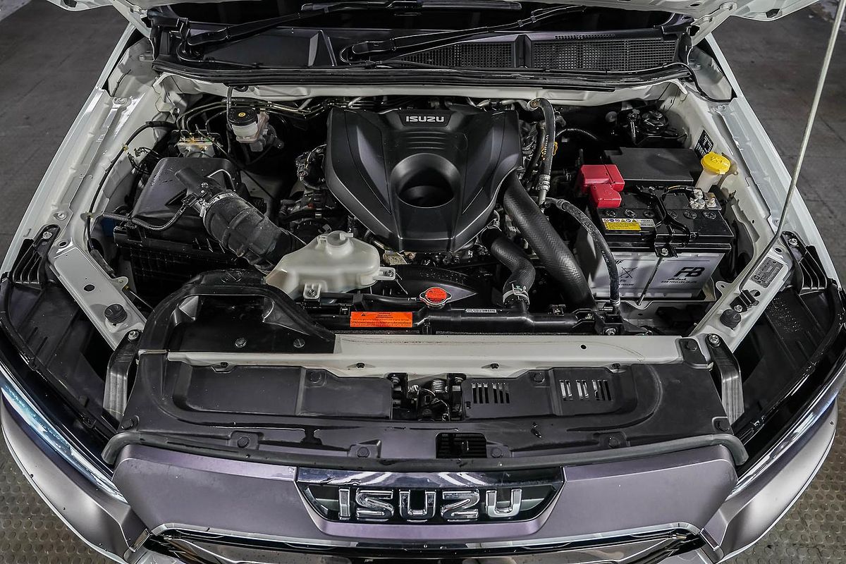2023 Isuzu MU-X LS-T