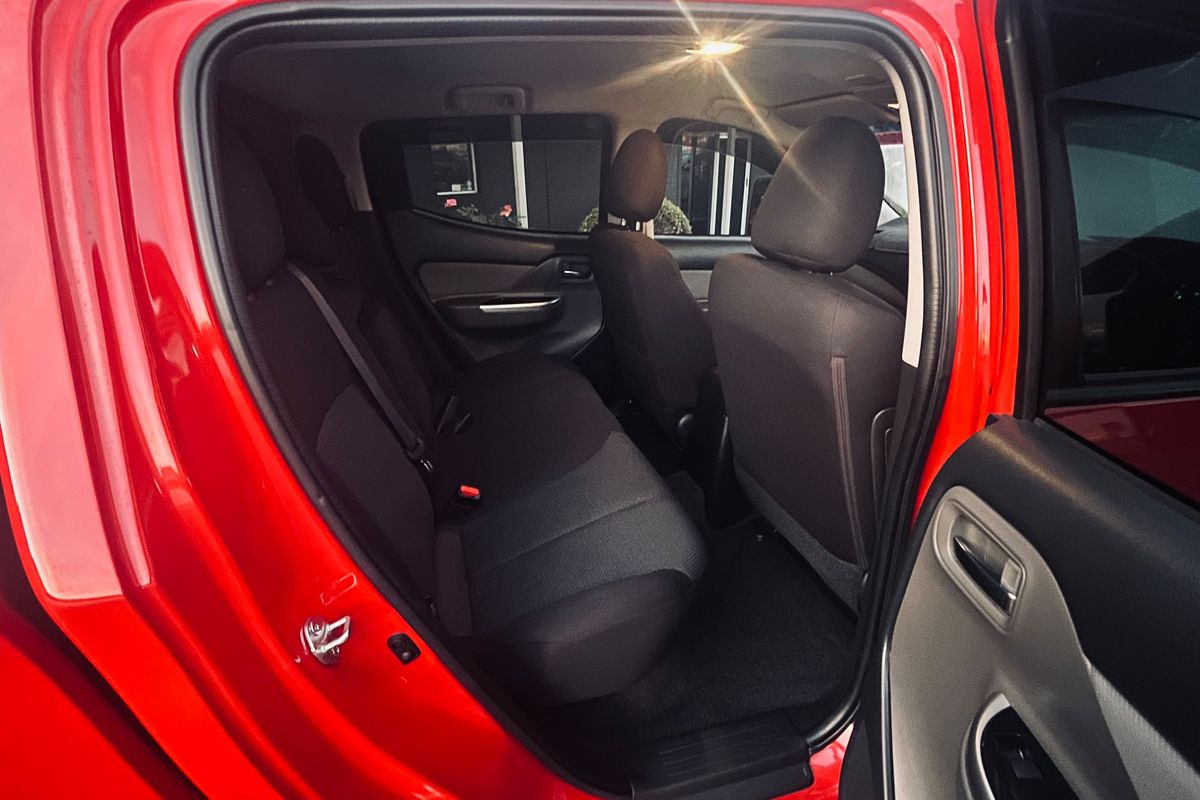 2015 Mitsubishi Triton GLS MQ 4X4