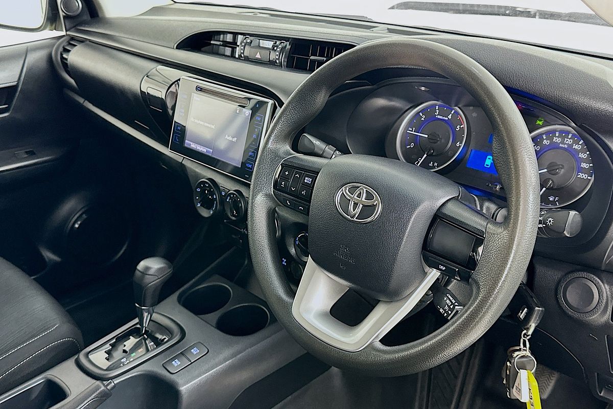 2019 Toyota HILUX SR (4x4) GUN126R MY19 4X4