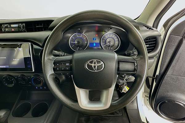 2019 Toyota HILUX SR (4x4) GUN126R MY19 4X4