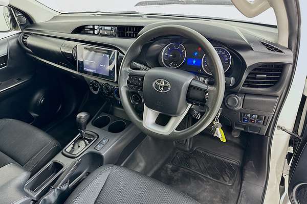 2019 Toyota HILUX SR (4x4) GUN126R MY19 4X4