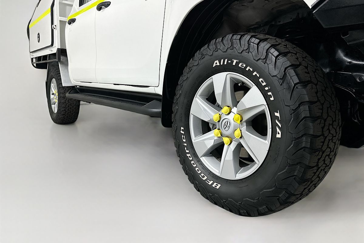 2019 Toyota HILUX SR (4x4) GUN126R MY19 4X4