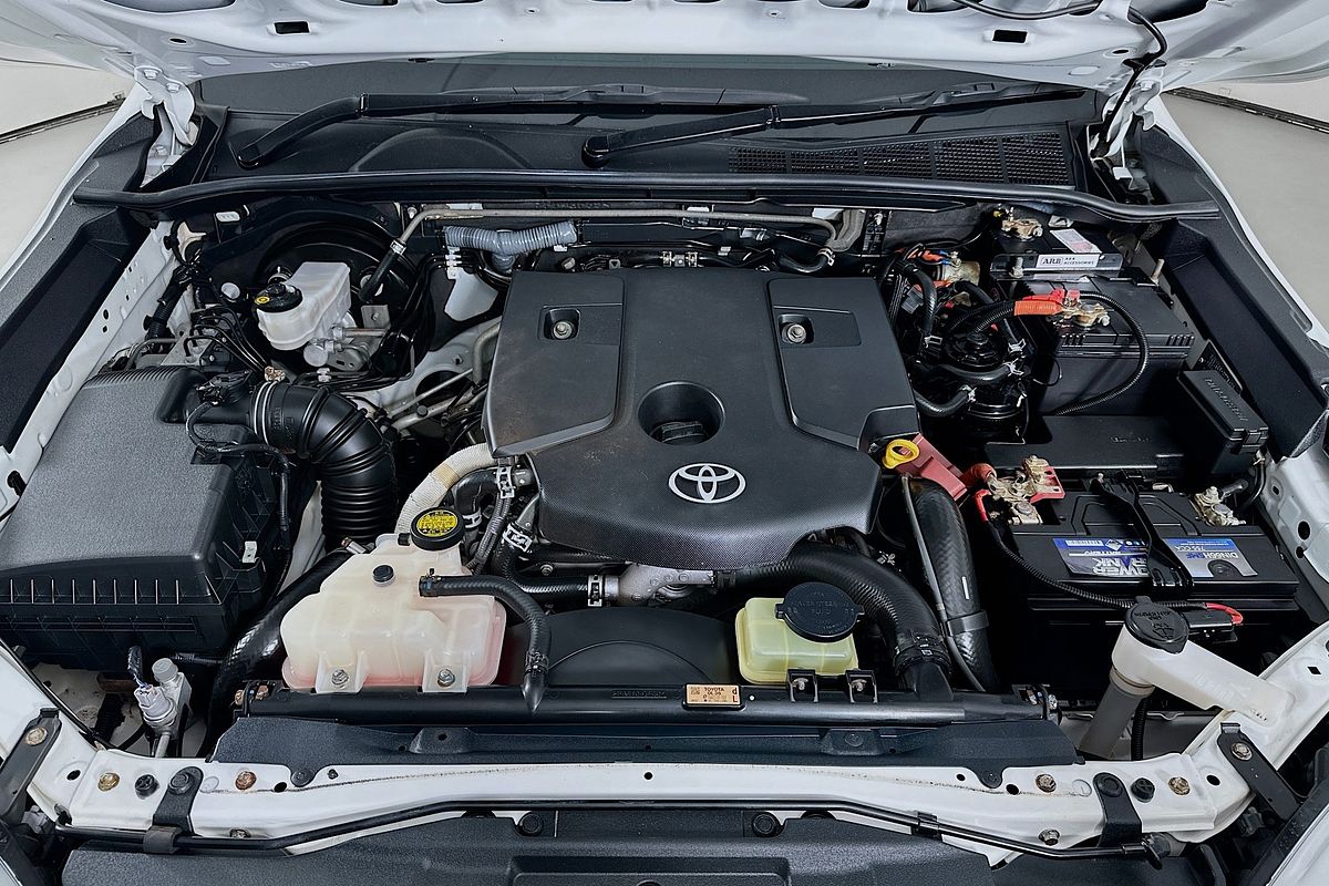 2019 Toyota HILUX SR (4x4) GUN126R MY19 4X4