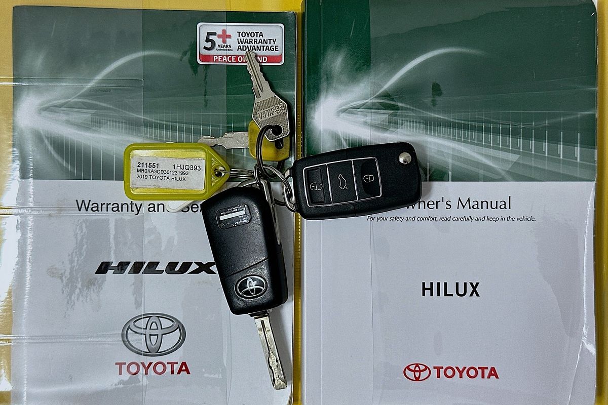 2019 Toyota HILUX SR (4x4) GUN126R MY19 4X4