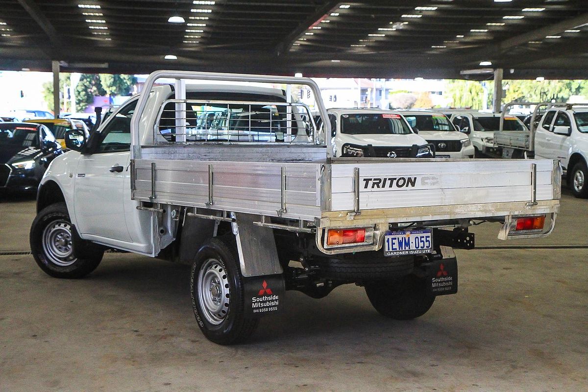 2015 Mitsubishi Triton GL MN Rear Wheel Drive