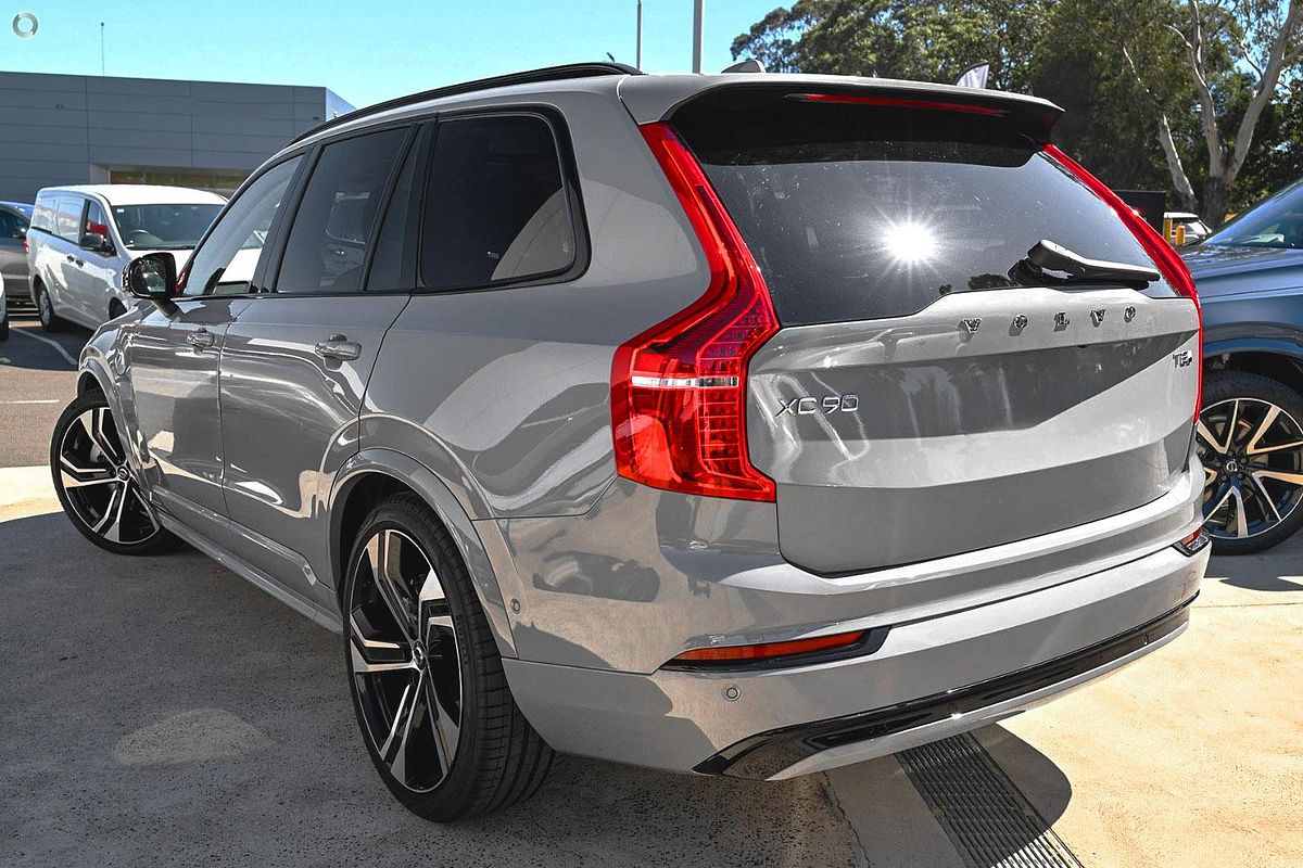2024 Volvo XC90 Ultra T8 Plug-In Hybrid