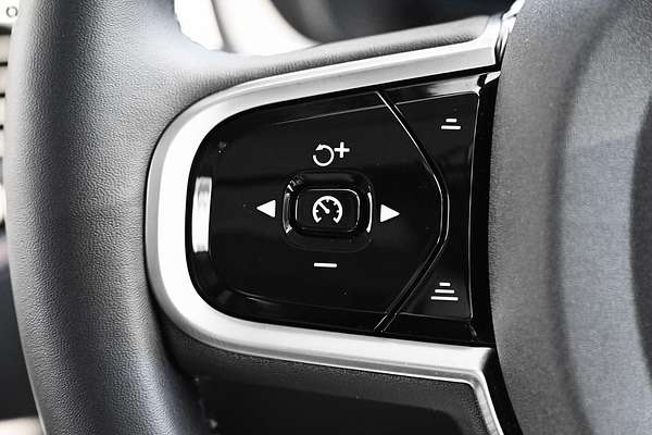 2024 Volvo XC90 Ultra T8 Plug-In Hybrid