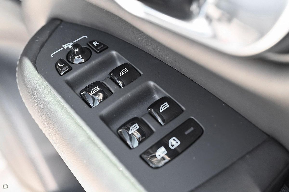 2024 Volvo XC90 Ultra T8 Plug-In Hybrid