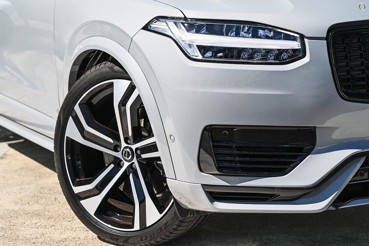 2024 Volvo XC90 Ultra T8 Plug-In Hybrid